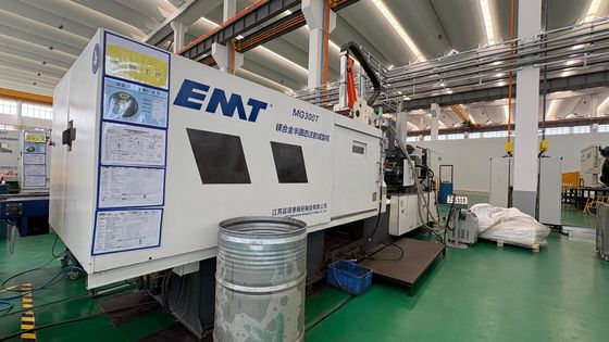 سعر جيد 150 Mm Ejector Stroke Magnesium Alloy Die Casting Machine with 5000 KN Clamping Force and 380V/50Hz Power Supply الانترنت