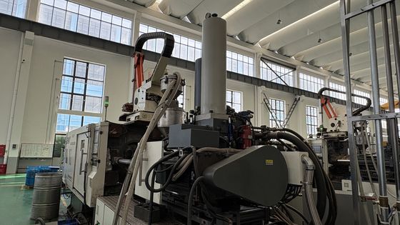 سعر جيد آلة ثيكسومولدنغ من سبائك المغنيسيوم EMT MG-300 لأجزاء السيارات الانترنت